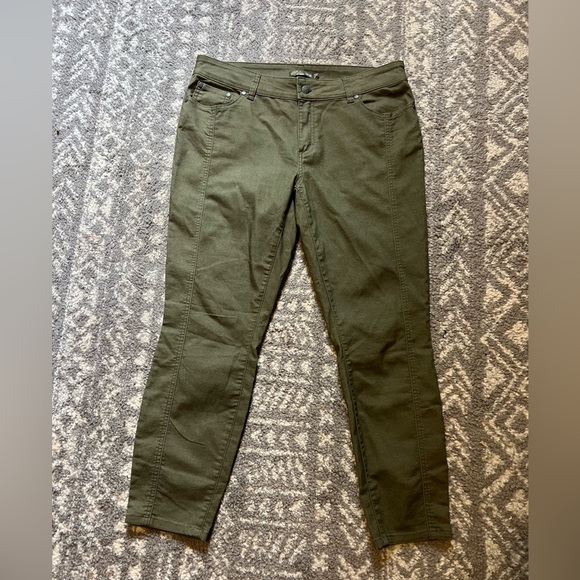 PRANA Women's Olive Green pants size 14 (P220) - Picture 1 of 11